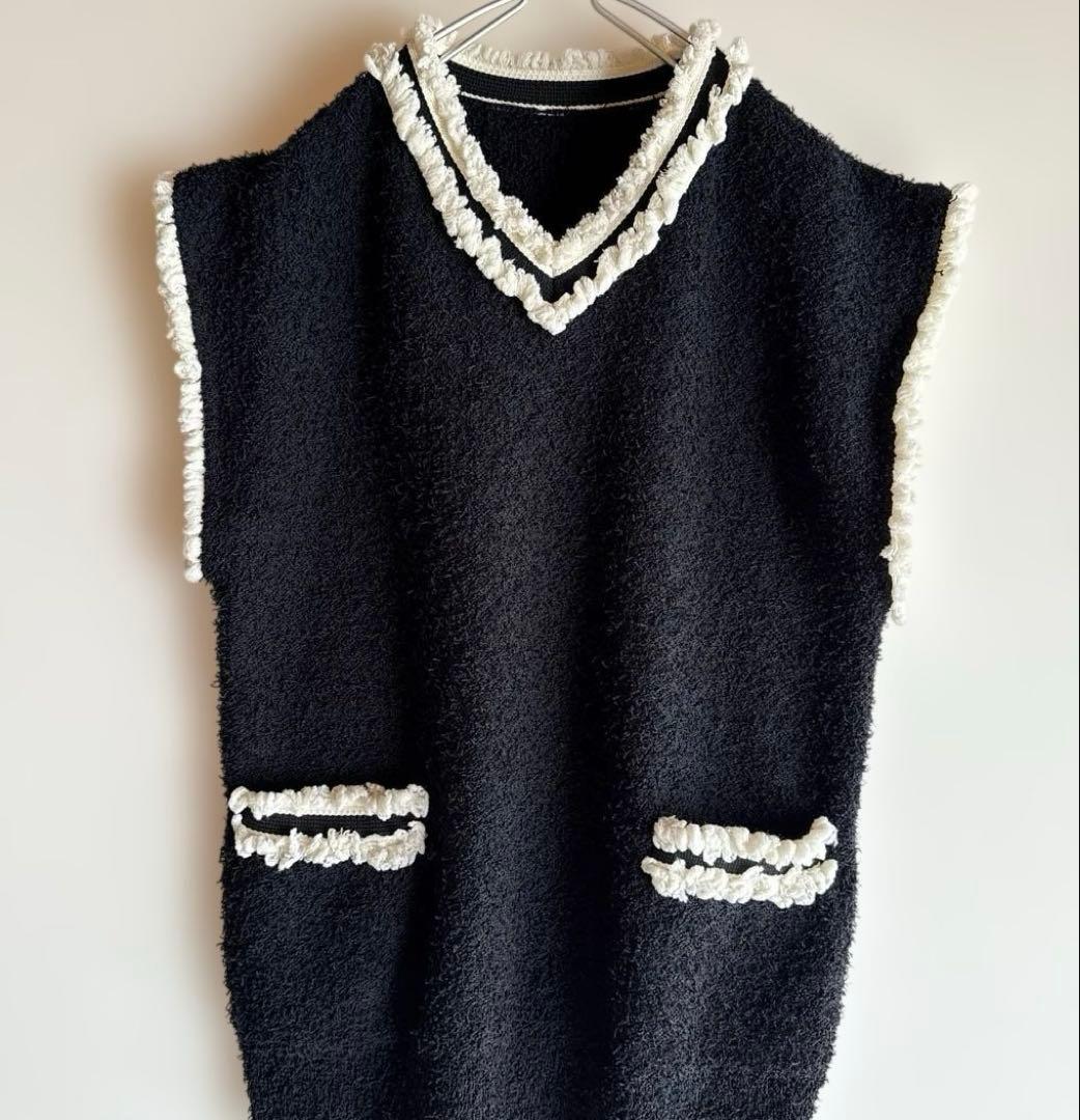 美品 ADORE アドーア ツィーディーニットベスト ブラック