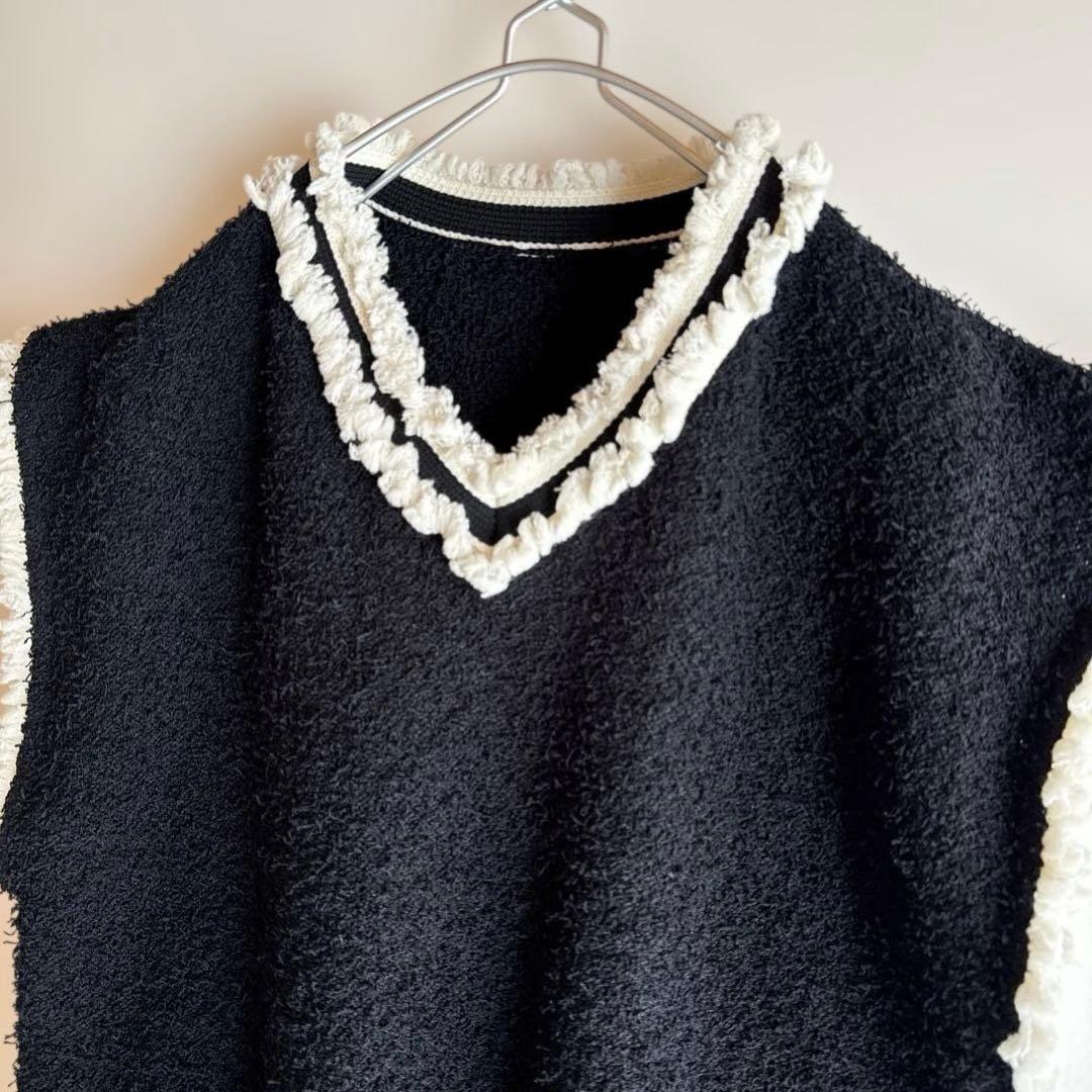 美品 ADORE アドーア ツィーディーニットベスト ブラック