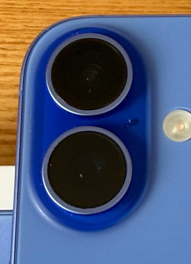 iPhone16本体　SIMフリー　128GB バッテリー96%