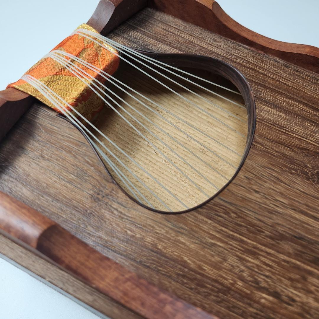 琴　13弦　琴柱　蒔絵有り すだれ彫　お琴　弦楽器　高級琴