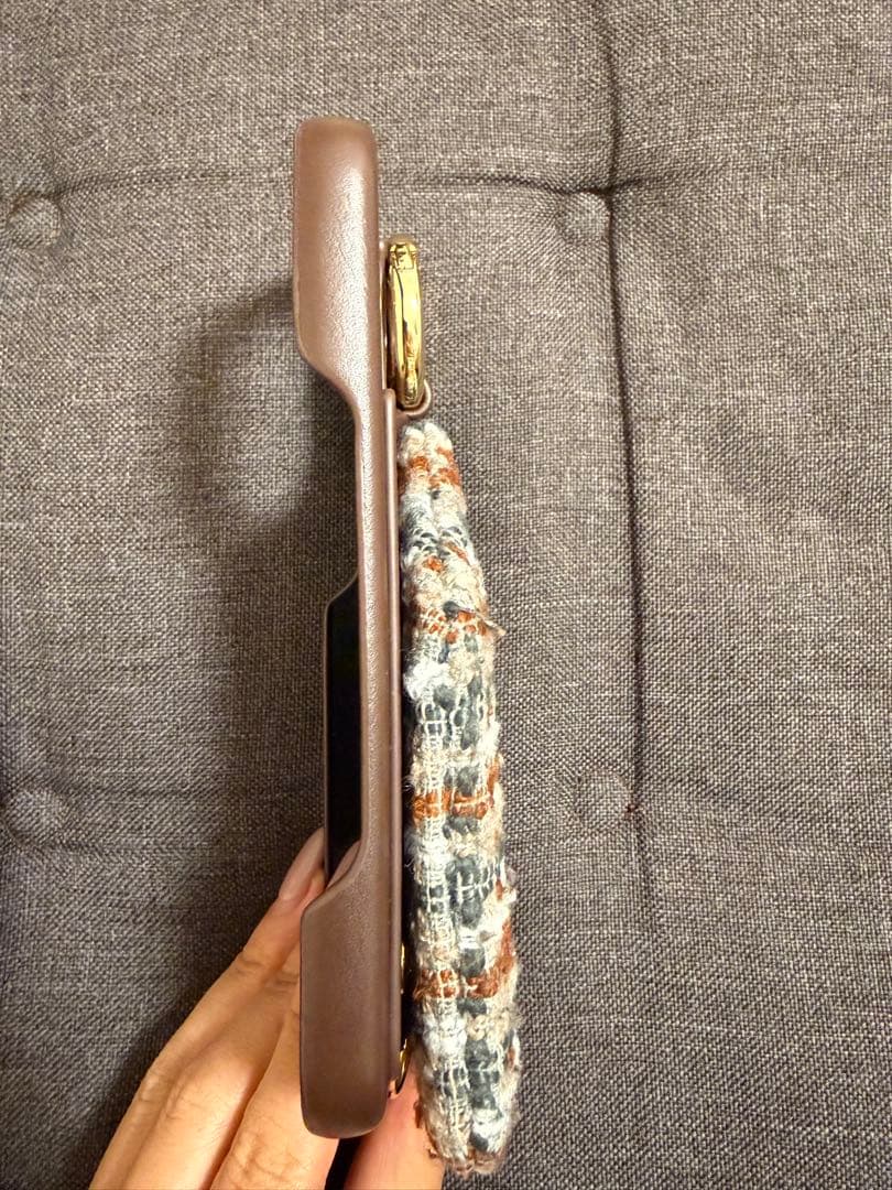 ajew ツイード iPhone16 proケース