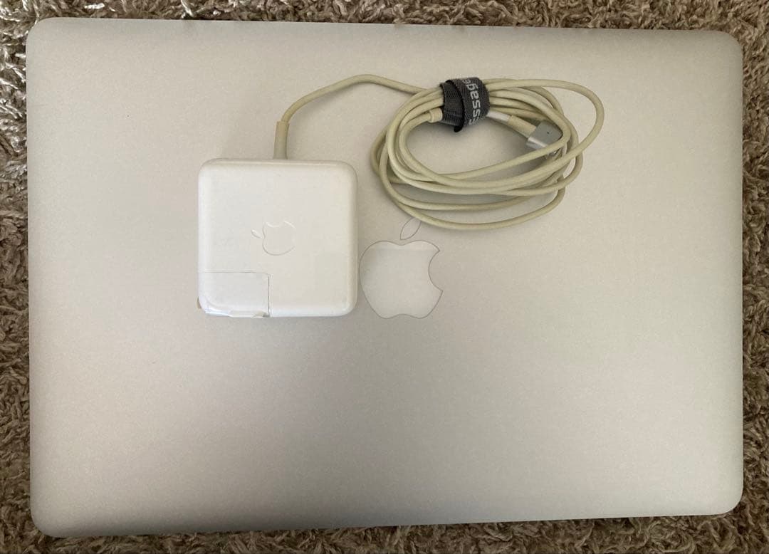 ①MacBookAir2017 I5 8GB 512GB