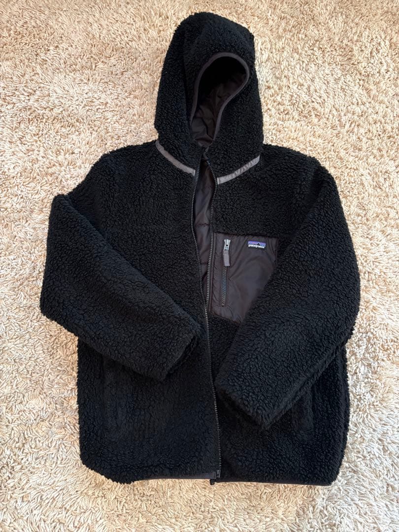 パタゴニア　リバーシブル・レディ・フレディ・フーディ　ダウン　ボアジャケット