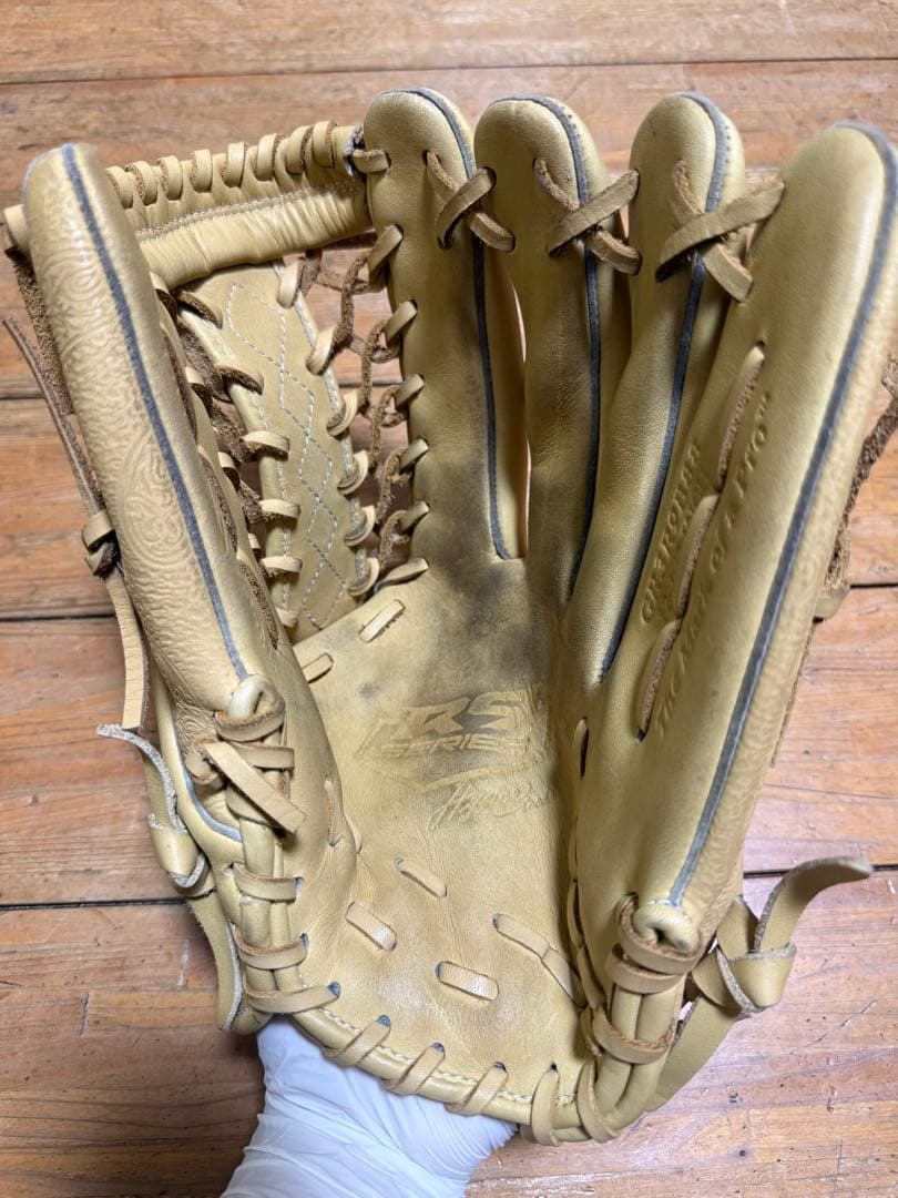 軟式グローブ　ローリングス　外野用