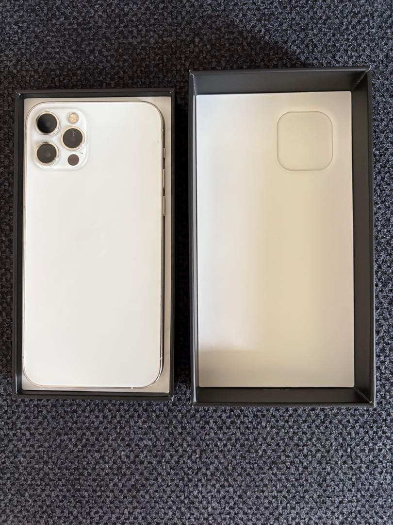 【値下げ】iPhone12 pro シルバー 256GB