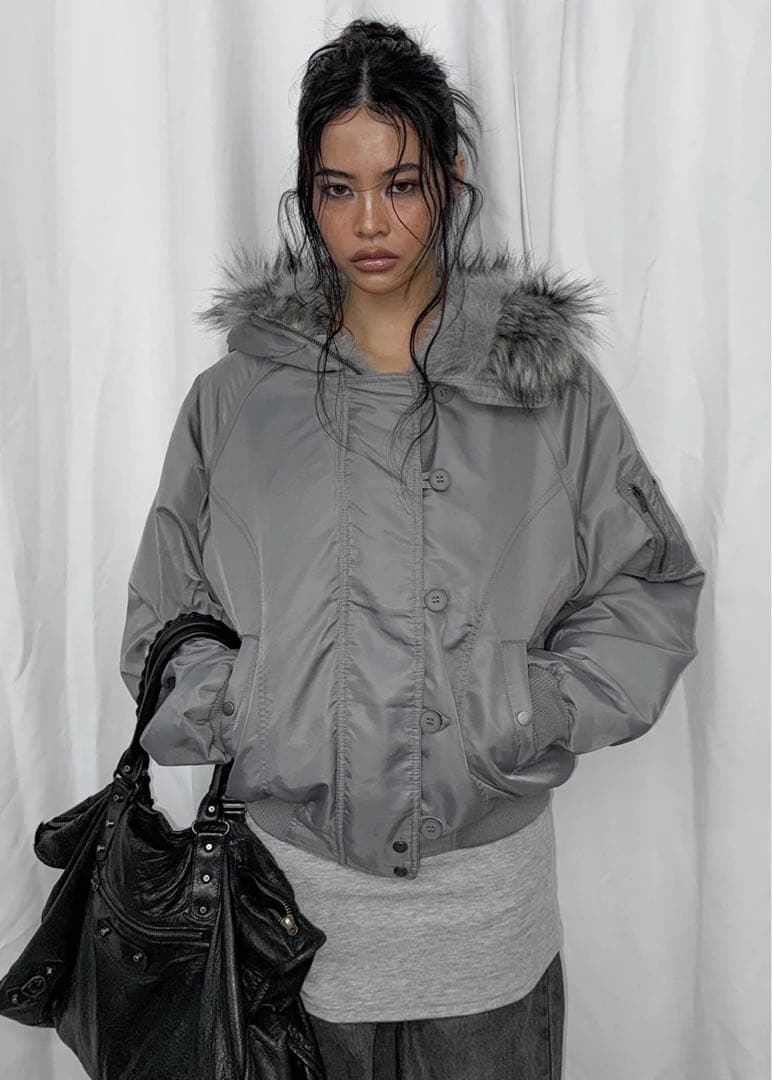 BLACKUP ヌニルファートリミングフードジャンパー