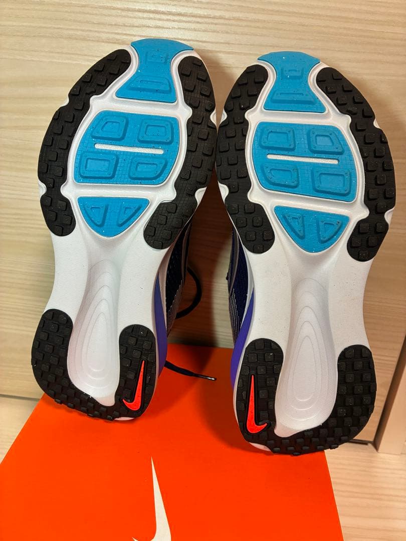 Nike Vomero 18 ネイビー　26センチ