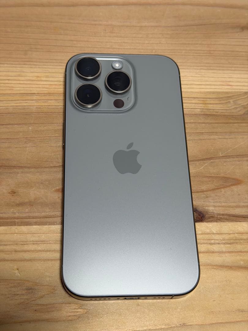 【hiro様様】iPhone16Pro 256GB ナチュラルチタニウム 本体