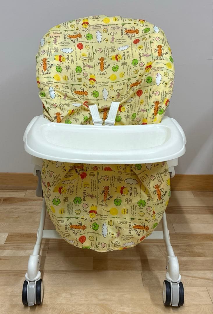 【美品】Combi ネムリラ ハイローチェア・お食事等の汚れ軽減シート付