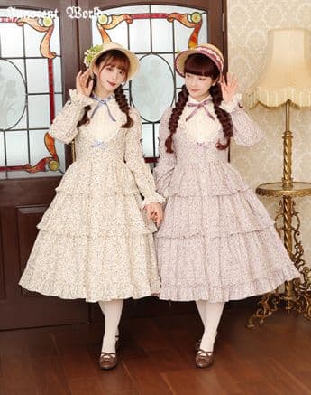 【祝日限定価格】イノセントワールド　すみれの宝石箱ドレス　生成×スミレ