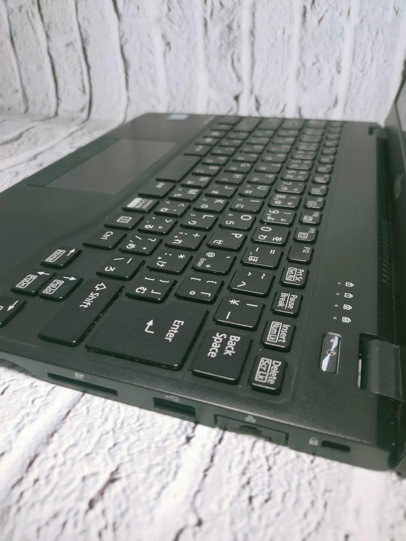 富士通LIFEBOOK　U939/CX