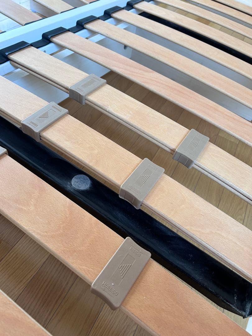 カッシーナ　イクスシー　カルナ　ベッドフレーム