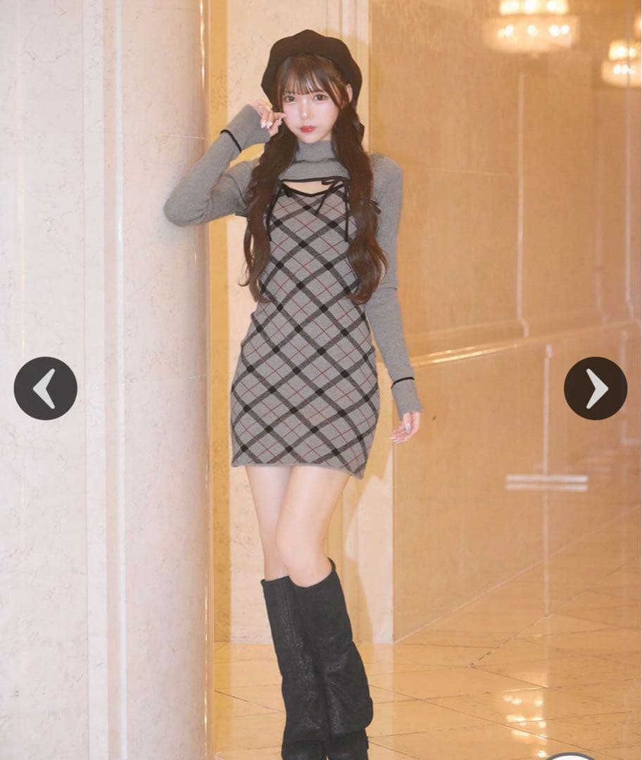 【公式完売】 ミシェルマカロン デコルテオープンチェックニットワンピ グレー F