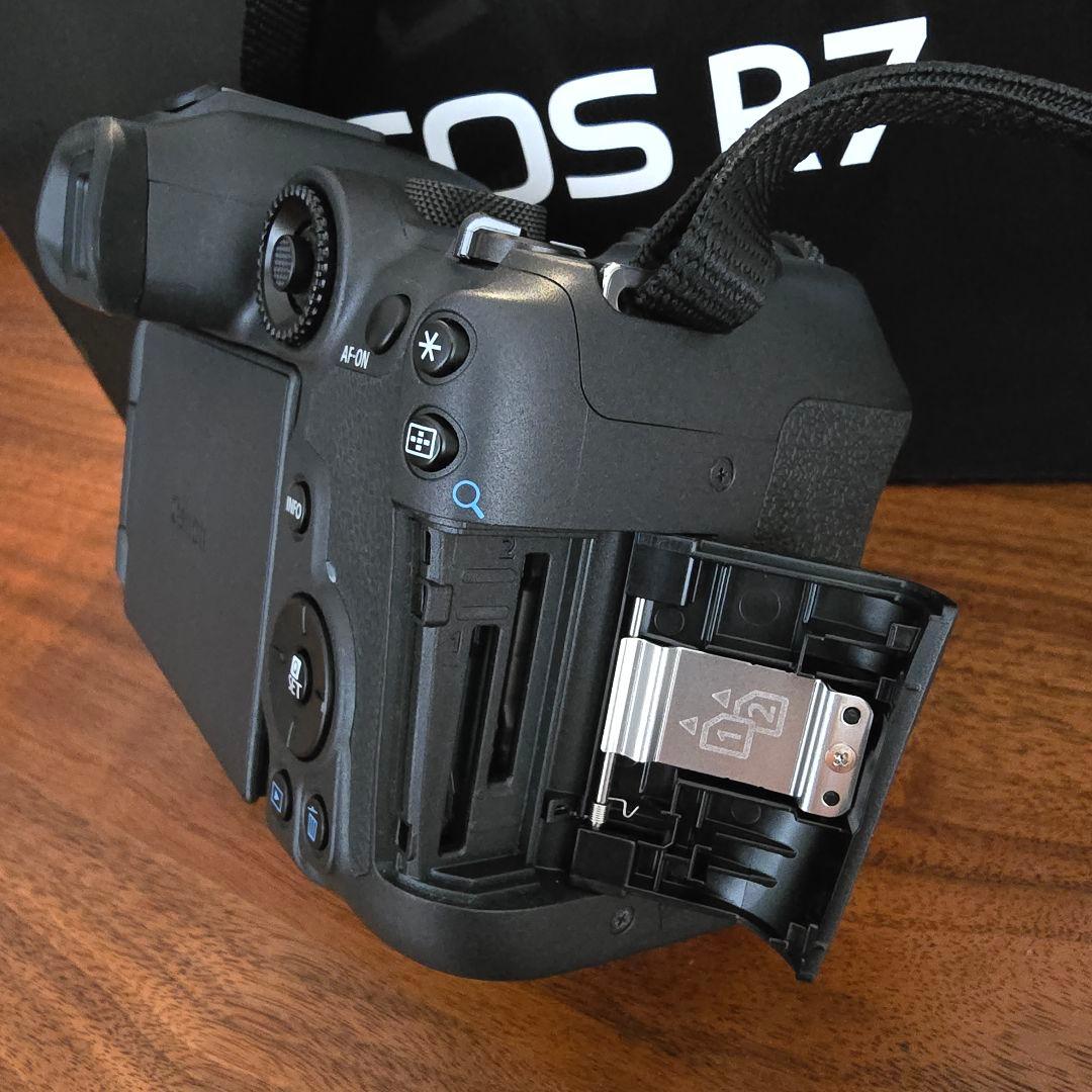 【期間限定値下げ中】Canon ミラーレス一眼 カメラ レンズ まとめ売り