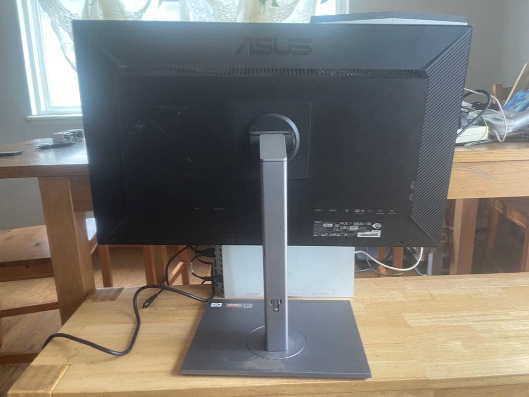 ASUS 27型ワイドIPSパネル搭載液晶4KモニターPA279CV-R