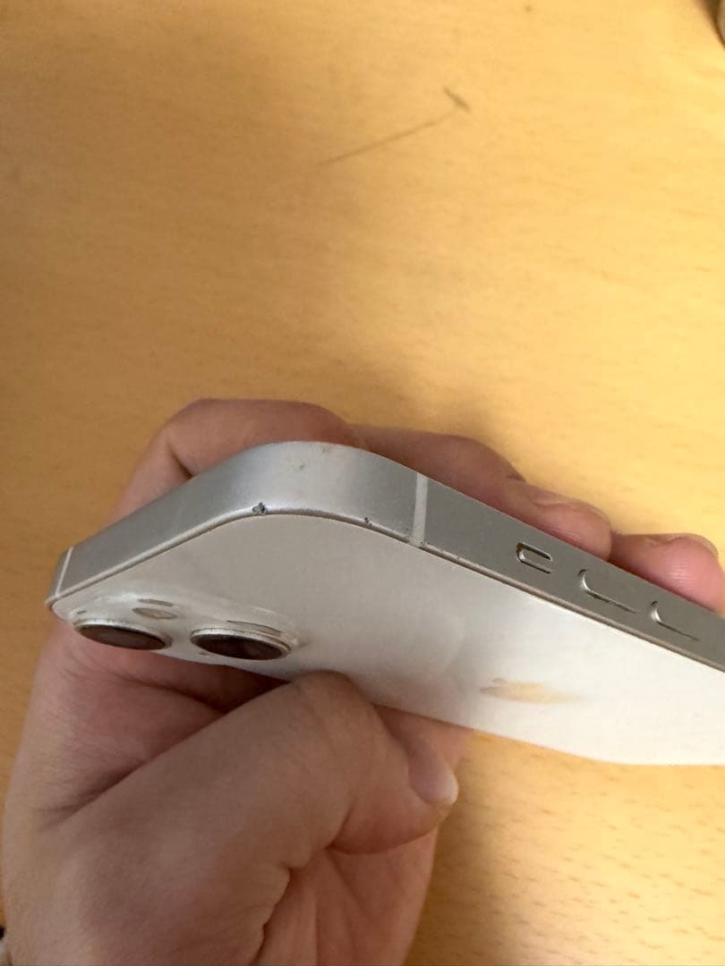 Apple iPhone 13 128ギガ