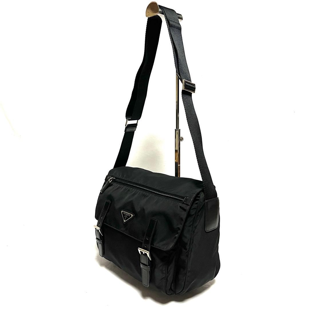 ★美品★PRADA プラダ★ナイロンショルダーバッグ★三角プレート★黒　ブラック