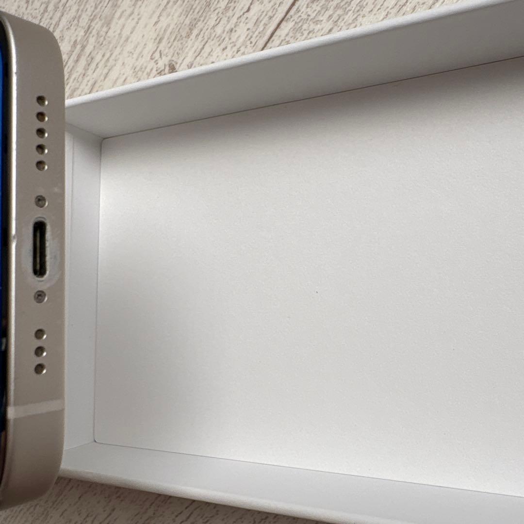 iPhone13本体 128G スターライト バッテリー残量81%