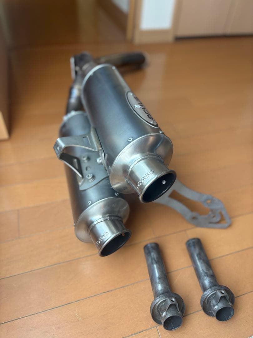 ジ*ン様 最終値下げドカティムルティストラーダ 1000DS/S REMUS製マ