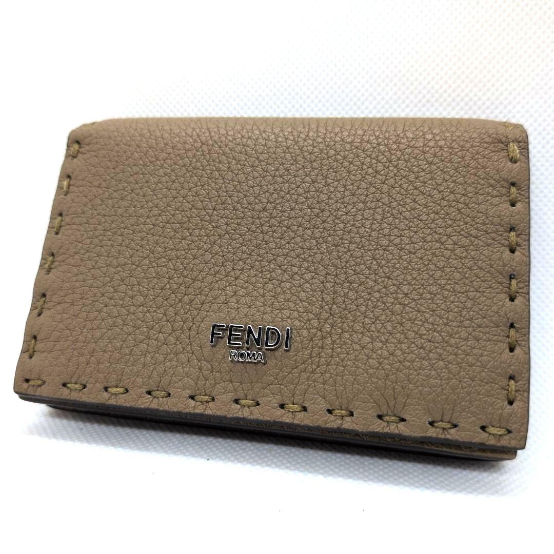 【未使用級】フェンディ　セレリア　名刺入れ　カードケース　バイカラー　ロゴ金具
