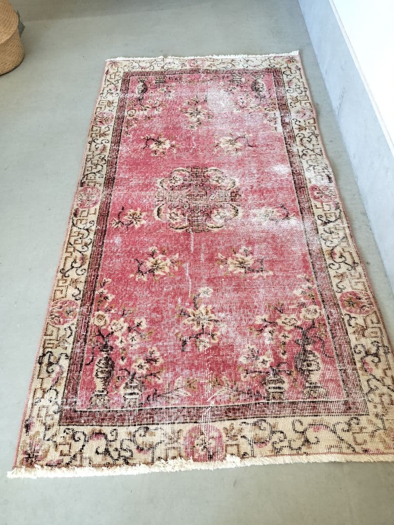 【ローズ】ローズレッドの上品シノワズリラグ　No.742