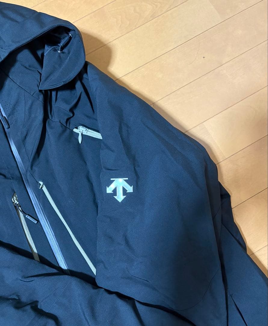 DESCENTEスキージャケットS.I.O INSULATION JACKET