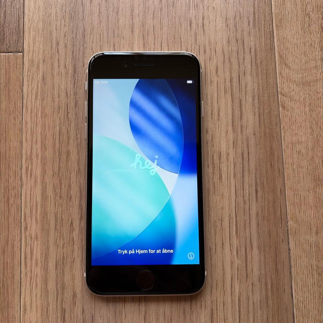 iPhone SE 第3世代 スターライト　SIMフリー　128GB 美品