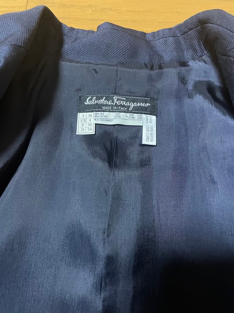サルヴァトーレフェラガモ　ネイビー　ジャケット　ブレザー　　紺ブレ　トラッド