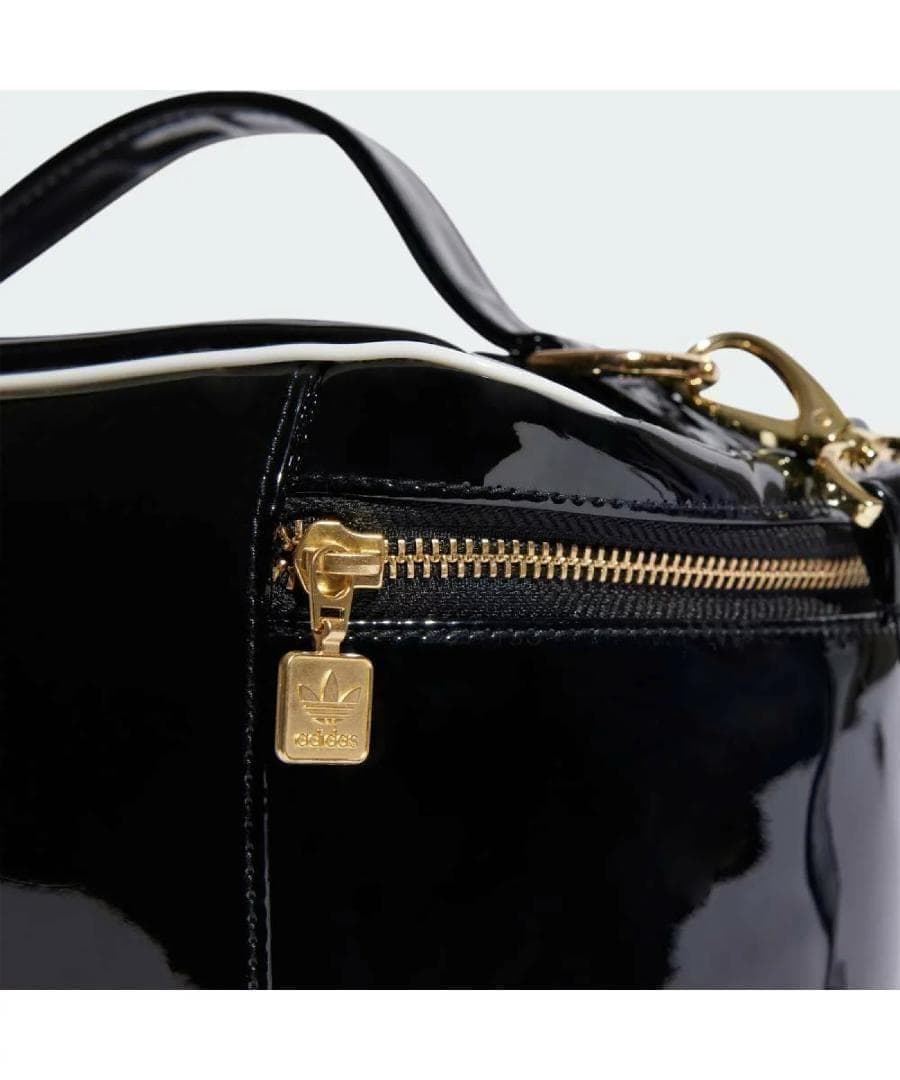 アディダス アディカラープレミアム コスメティックバッグ ブラック 8L