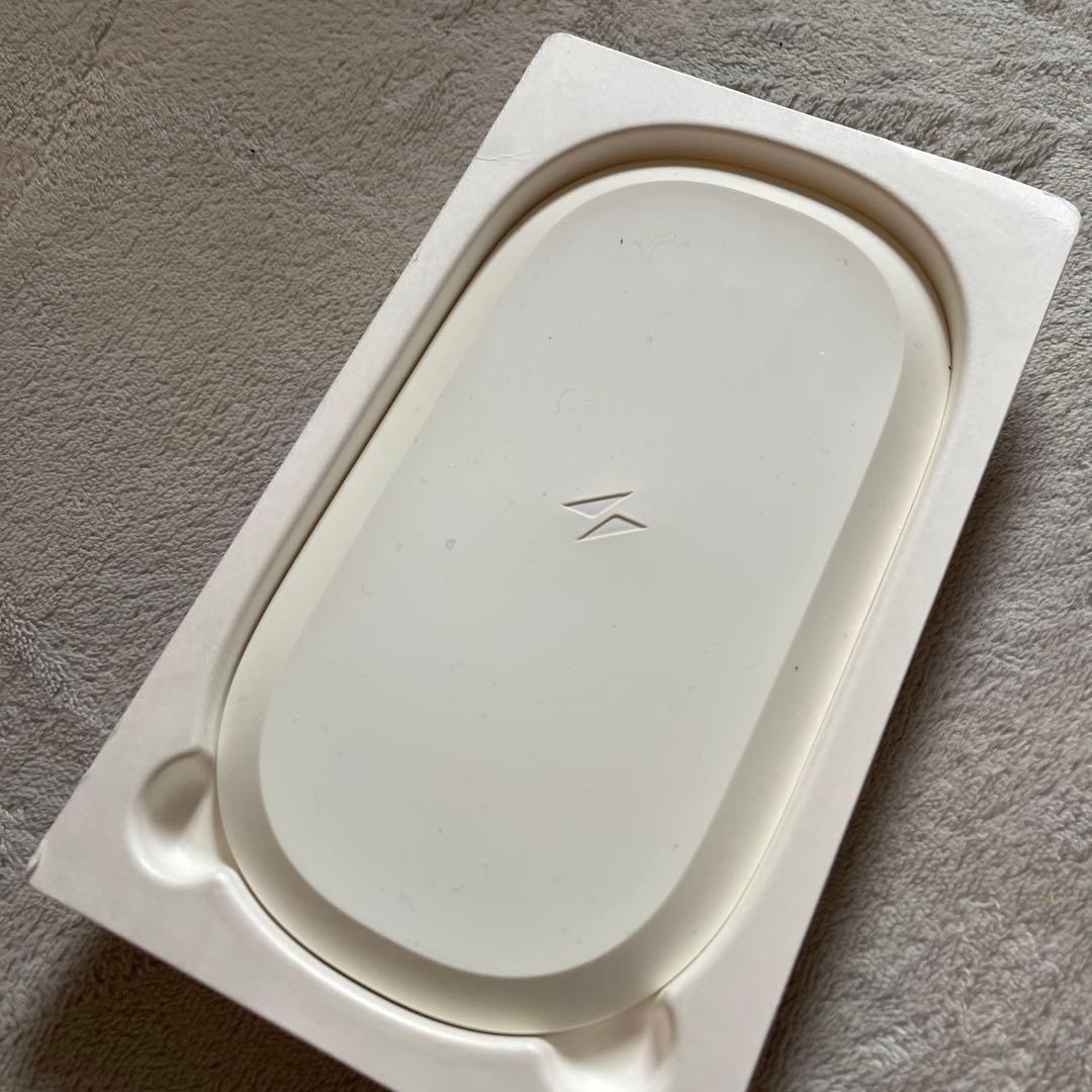 iXpand ワイヤレス　チャージャー