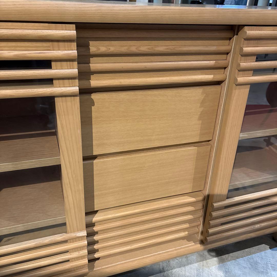 木製スリットデザインキャビネット