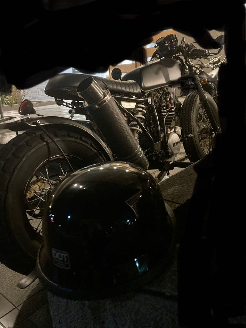 TW225 カフェレーサータンク　シート