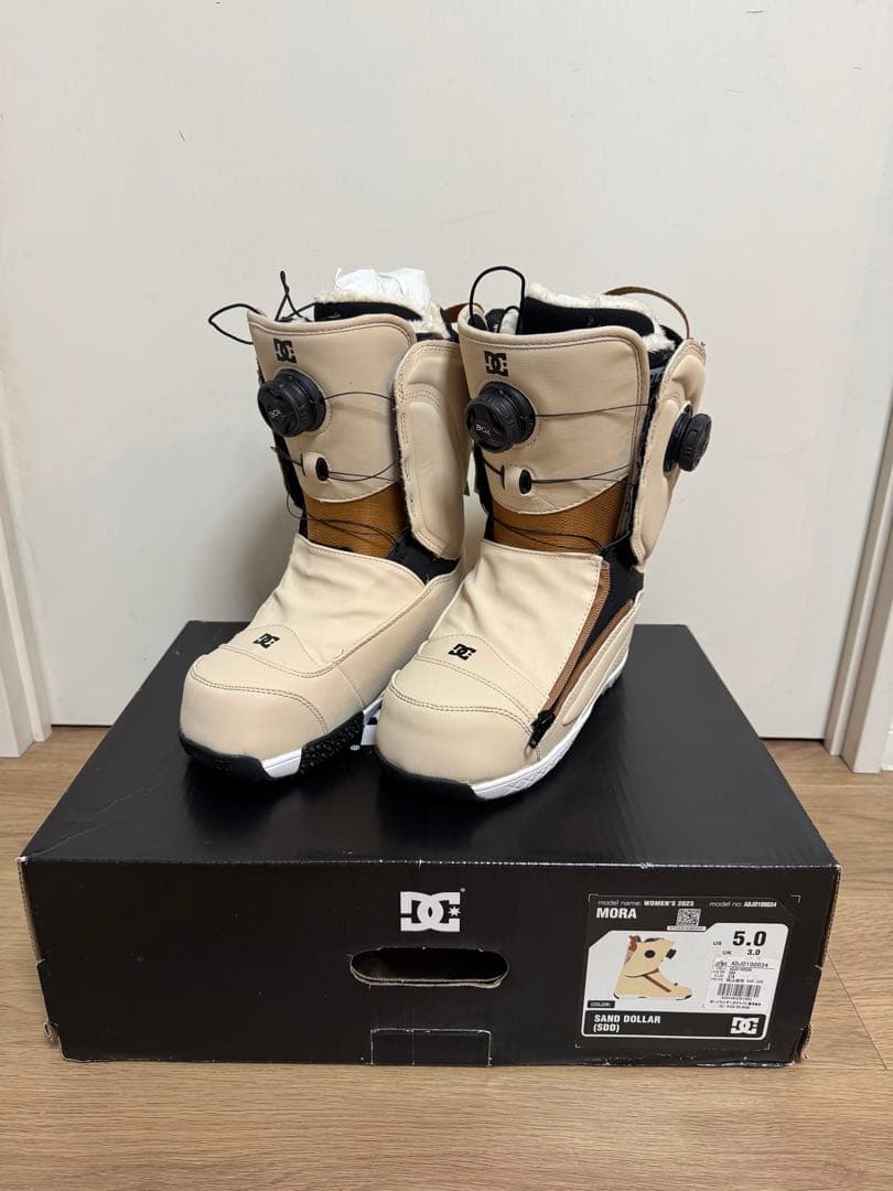 DC MORA スノーボードブーツ 22センチ