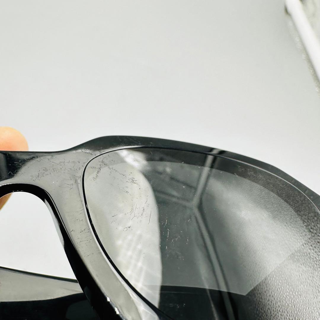 PRADA プラダ SPR17W-F シンボル サングラス ELLY着用