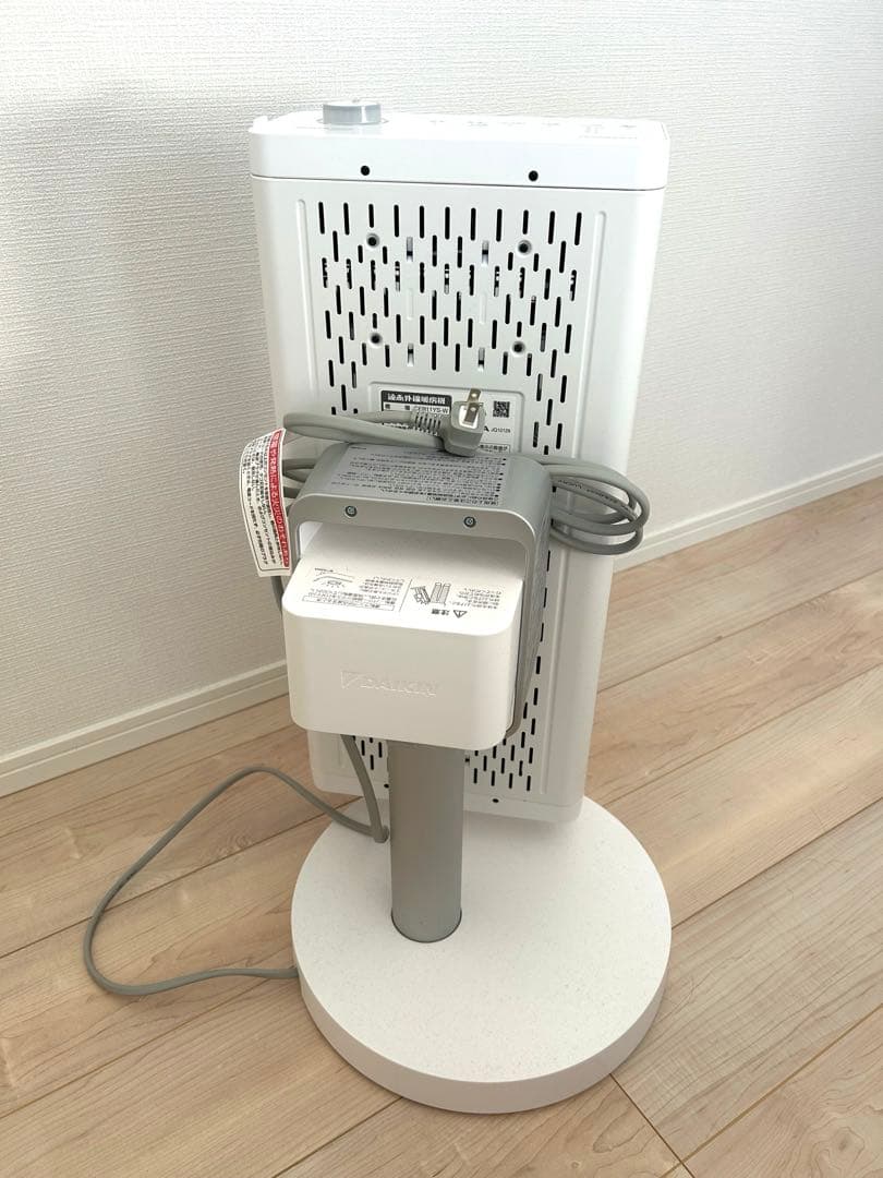 【極美品】ダイキン 遠赤外線暖房機 セラムヒート 説明書付き