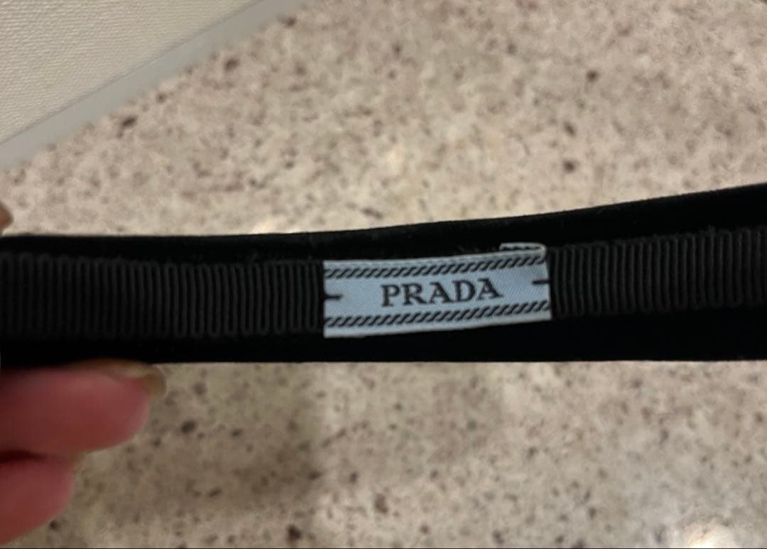 PRADA ベロア　カチューシャ