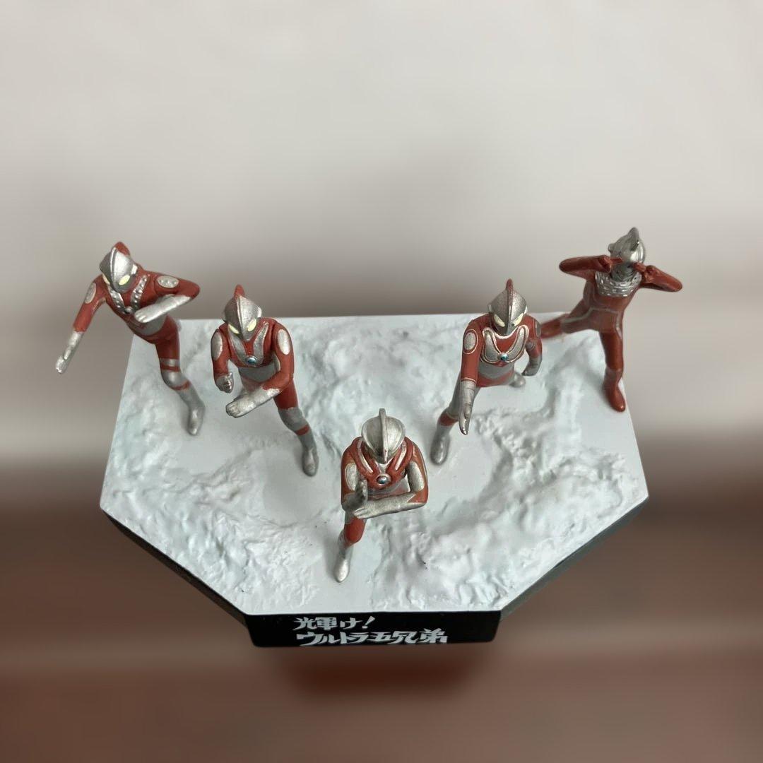 【ウルトラ怪獣戯画シリーズ 1/11迄最終価格】輝け！ウルトラ五兄弟 開封品