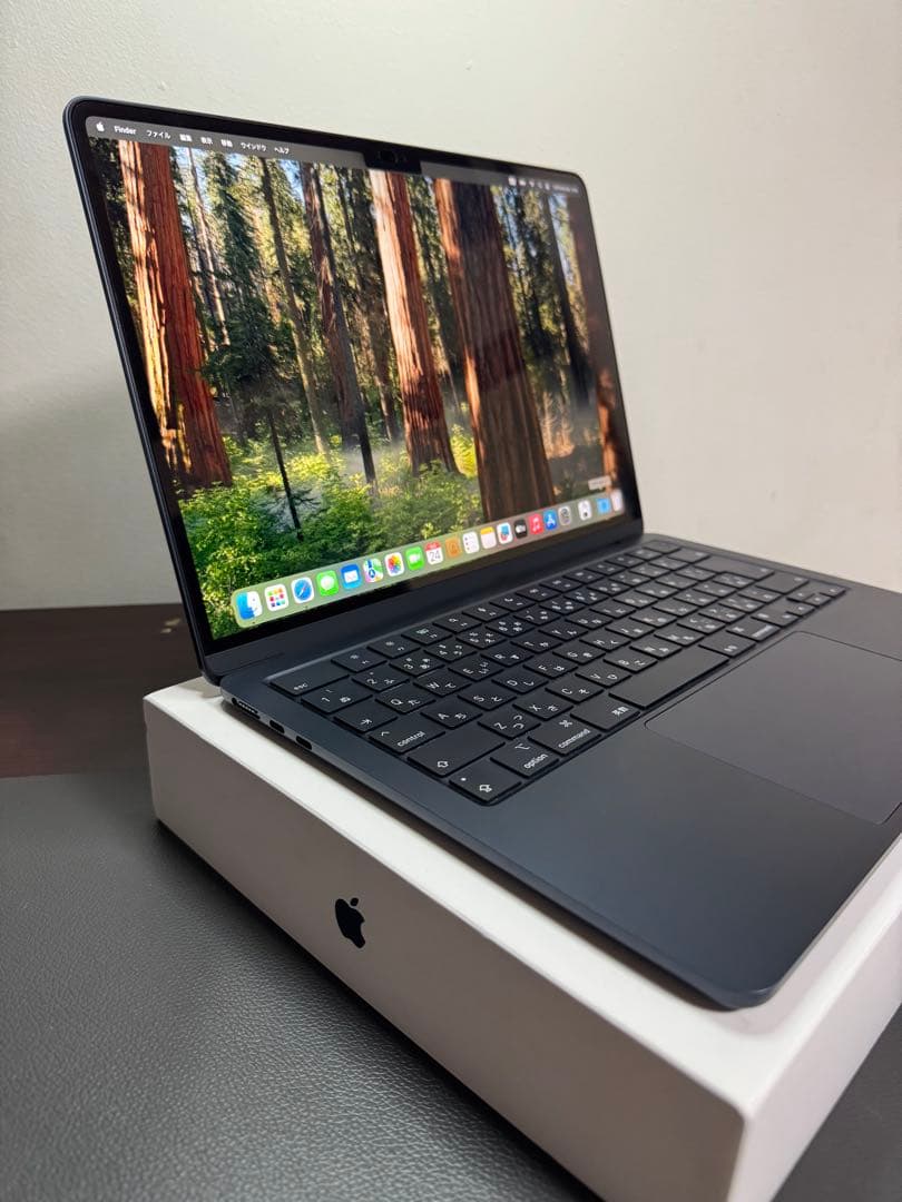 MacBook Air 2024。M3。8GB。 512GBストレージ