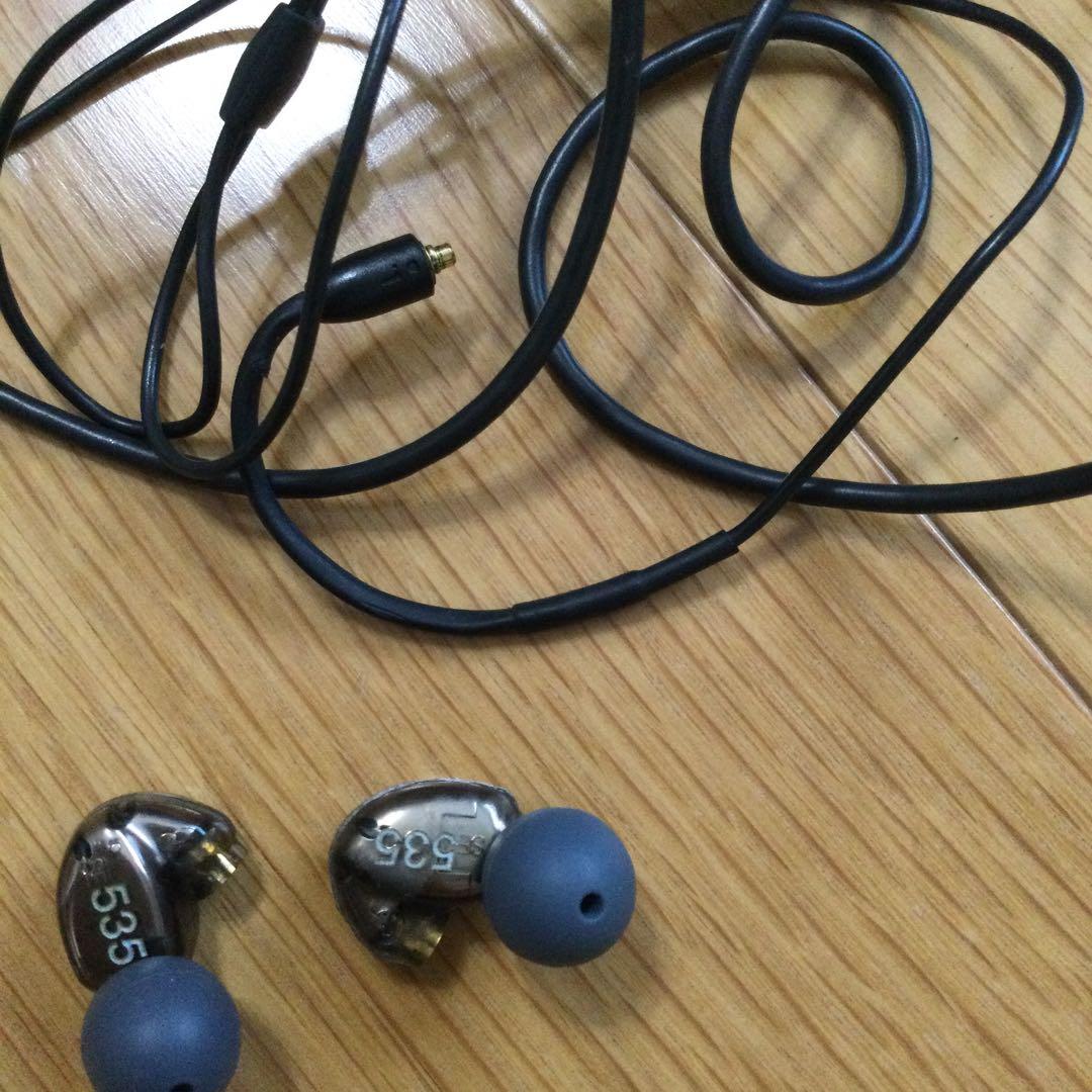 SHURE SE535モデル リケーブル可能イヤホン グレー