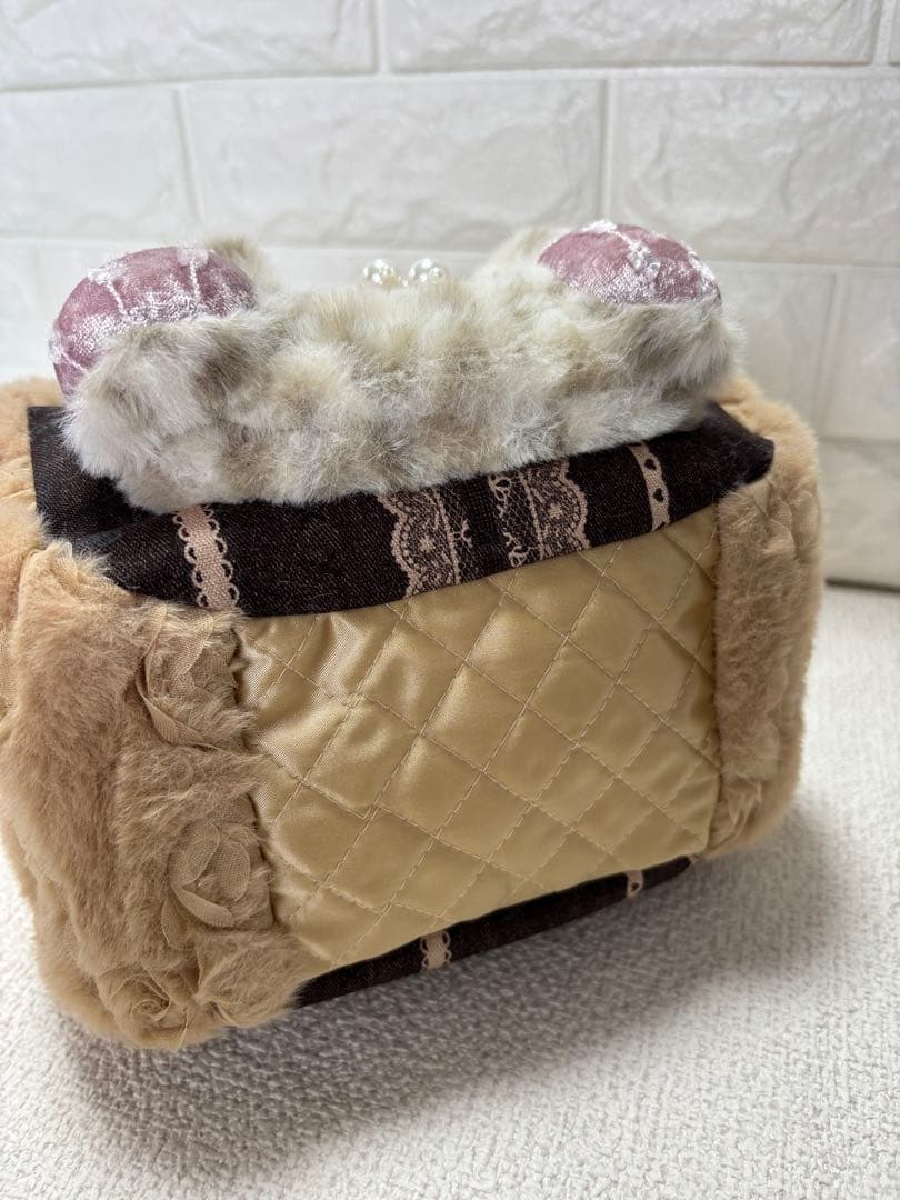 ゆ*ら様 コヤンイサムチョン　ファーバッグ　ベージュ　うさちゃん