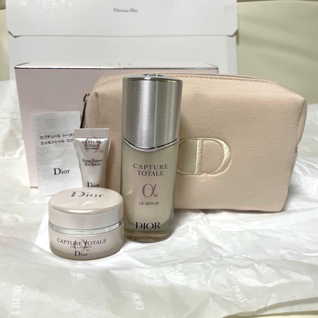 DIOR カプチュール トータル エッセンシャル コフレ/ポーチ付
