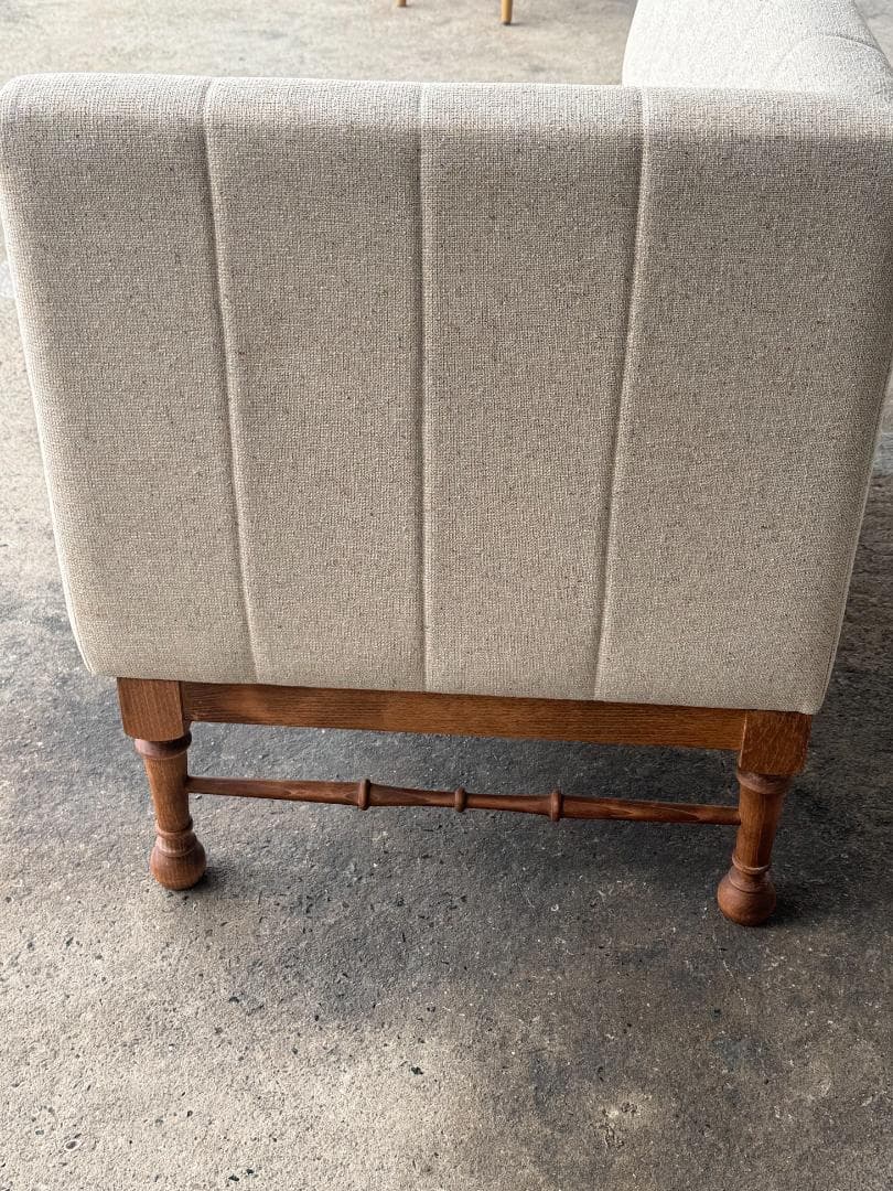 モデル展示未使用品 片肘ソファ ロクロ脚 CELINE 2人掛けソファ カロレ