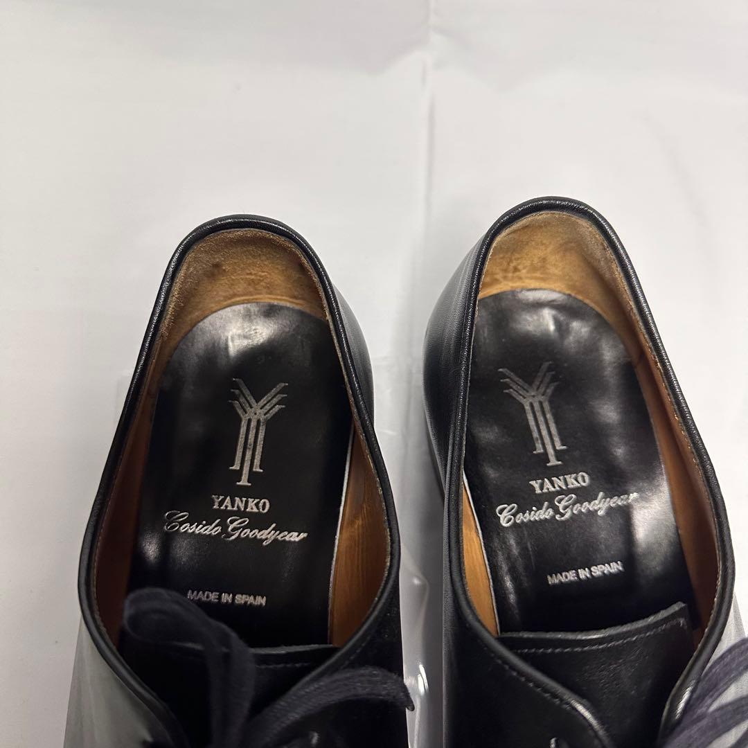 ヤンコ☆革靴☆ブラック☆ホールカット☆本革☆7.5☆スペイン製☆206