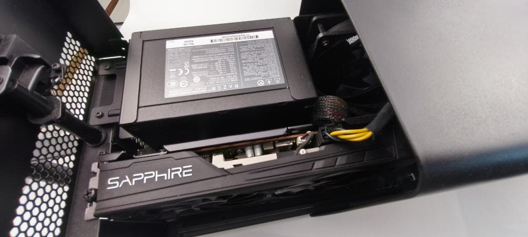 Razer Core X (eGPU)+Radeon RX5500XT セット