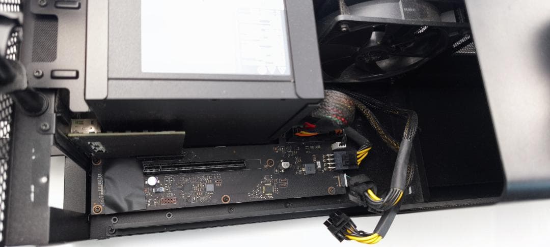 Razer Core X (eGPU)+Radeon RX5500XT セット