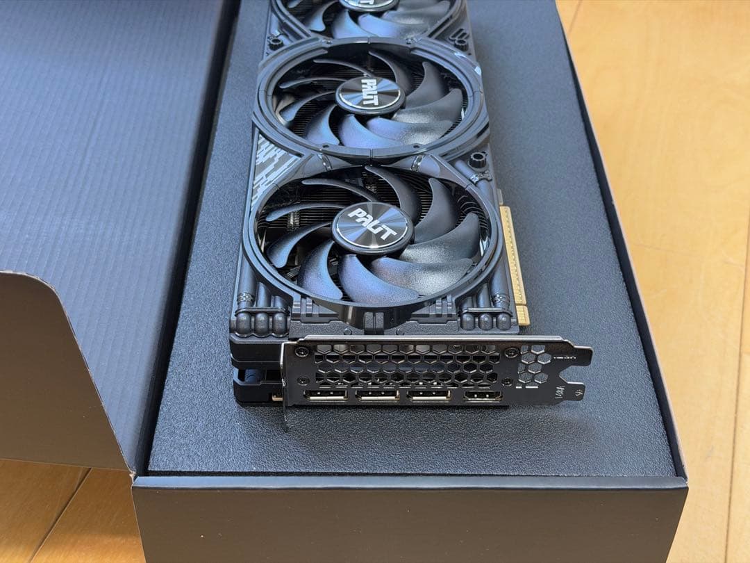 し*ろ様 中古 Palit RTX5070Ti GamingPro-S 16GB
