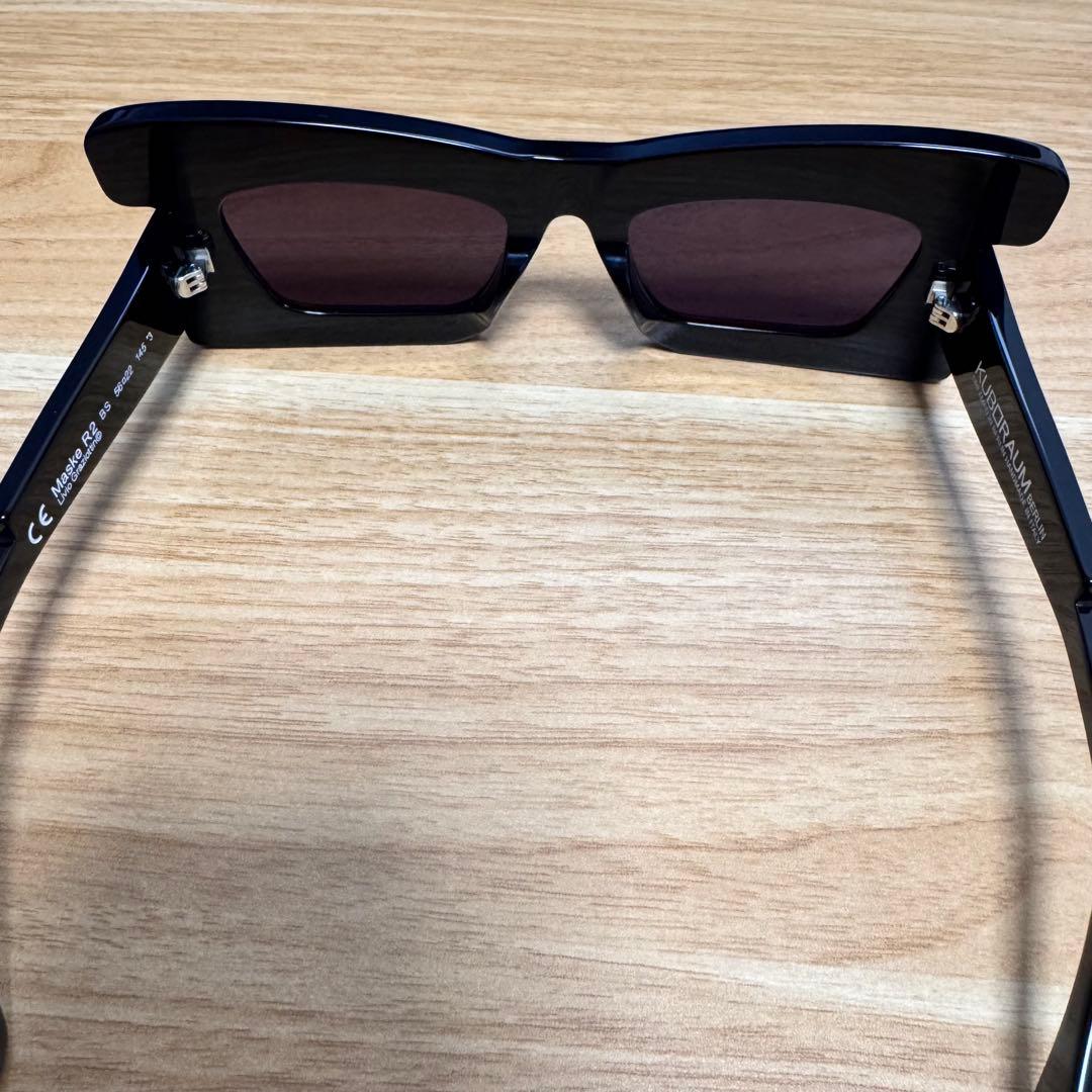 【極美品】Kuboraum クボラム R2 サングラス 黒 ブラック