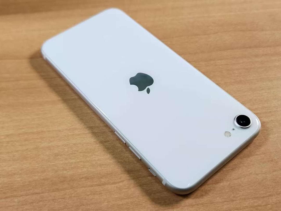 020300D iPhone SE A2782 64GB【最大容量87%】