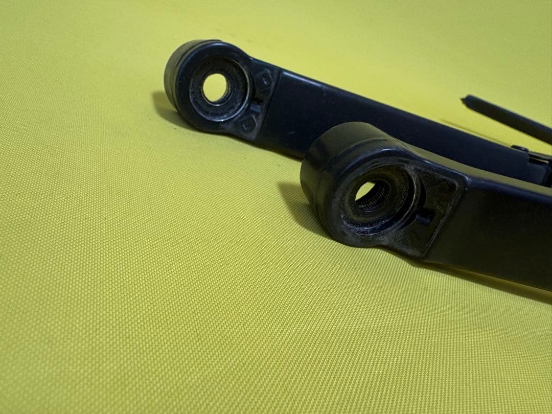 ビビり防止トヨタ純正 アルファード30系後期型 ワイパーアーム ブレードセット