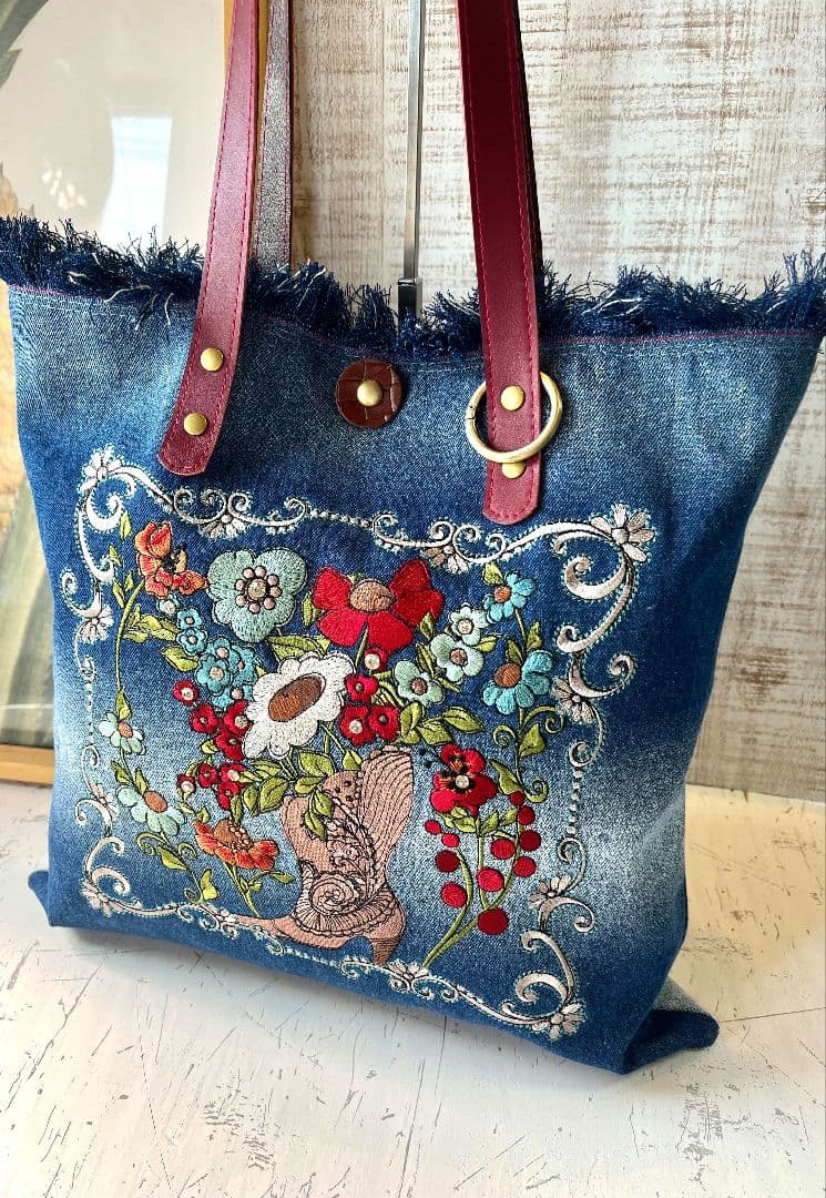 ロラライハリス♡ブルーグラデデニム♡刺繍の本革持ち手のフリンジ肩掛けバッグ